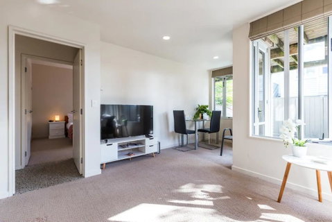 Beachside Escape 1 Bedroom Guest Suite - Accommodation New Zealand 1
