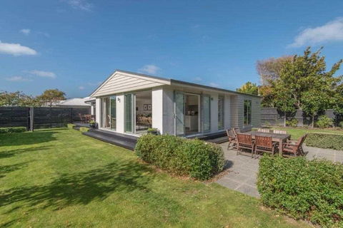 Bed & Breakfast In The Heart Of Fendalton - Accommodation New Zealand 0