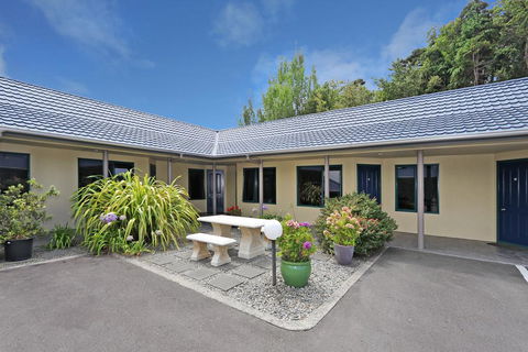 Belmont Motor Lodge - Accommodation New Zealand 3