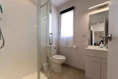 Belvedere - Cable Bay Holiday Home - Accommodation New Zealand 3