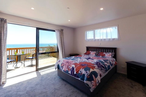 Belvedere - Cable Bay Holiday Home - Accommodation New Zealand 2