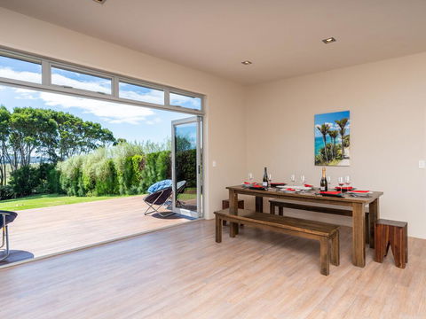 Blue Haven - Mangawhai Holiday Home - Accommodation New Zealand 2