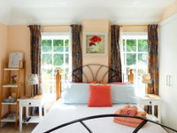 Bnb on Hagley Park Christchurch Central A free ride to Railway Station