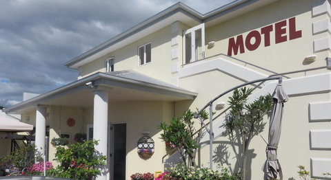 Boutique Motel - Accommodation New Zealand 0