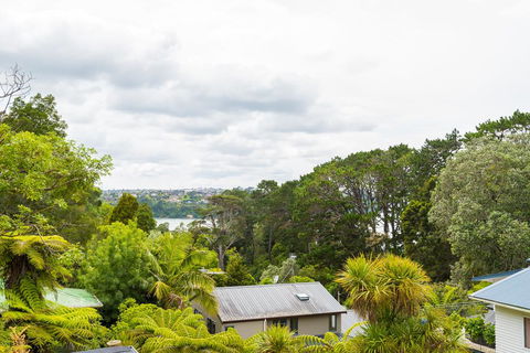 Brand New 5BR Modern Homes With View Of The Bay - Accommodation New Zealand 0