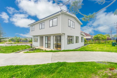 Brand New 5BR Villa Near ShoppingMall