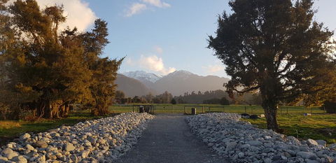 BRAND NEW Cozy Cabin In The Paddocks - Accommodation New Zealand 1