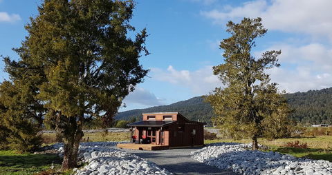 BRAND NEW Cozy Cabin In The Paddocks - Accommodation New Zealand 0