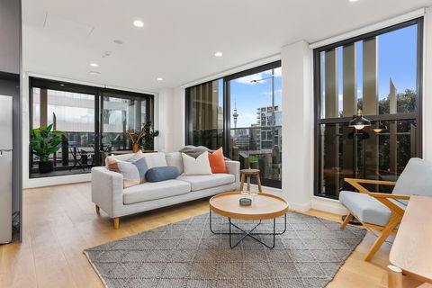 Brand New Modern And Vibrant Living On K'rd - Accommodation New Zealand 0