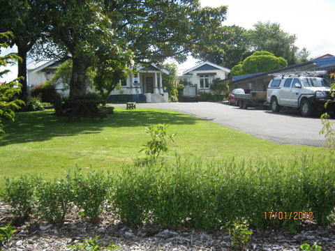 Broadway Lodge Motel - Accommodation New Zealand 1