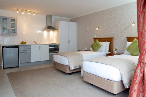 Bucket Tree Lodge - Accommodation New Zealand 2