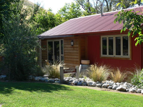 Burn Cottage Retreat - Accommodation New Zealand 2