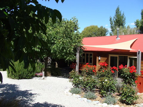Burn Cottage Retreat - Accommodation New Zealand 1