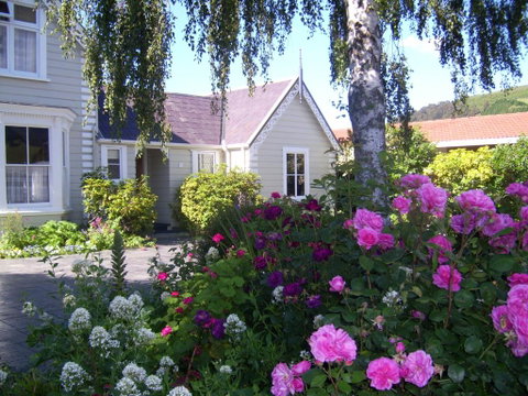 Cambria House - Accommodation New Zealand 1