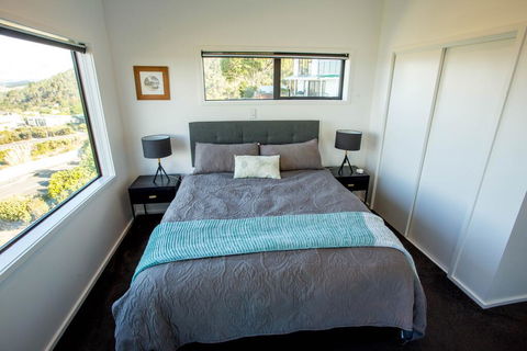 Cathedral Cove And Sunrise - Accommodation New Zealand 3