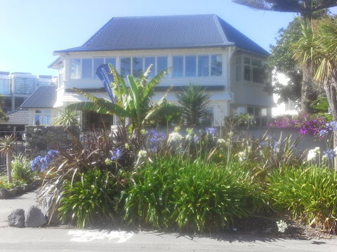 Cave Rock Guest House - Accommodation New Zealand 1