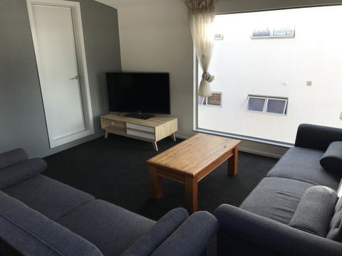 Central Chambers - Accommodation New Zealand 3