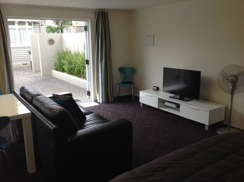 Central Park Studio - Accommodation New Zealand 0