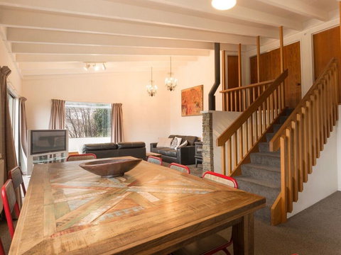 Central Southern Lakes - Queenstown Holiday Home - Accommodation New Zealand 3