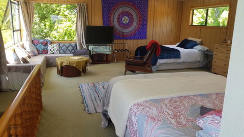 Champion Road Studio - Accommodation New Zealand 0