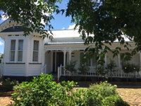 Chelsea House Bed  Breakfast