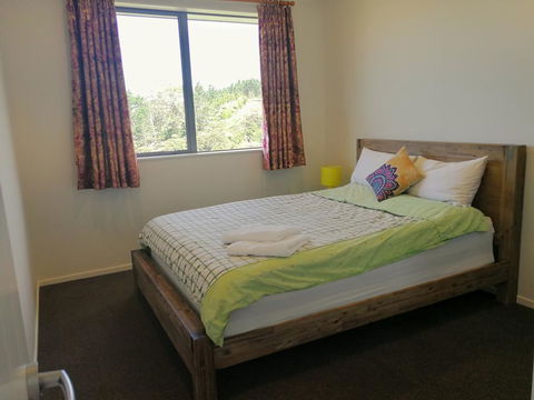 Cherry Manor - Accommodation New Zealand 3