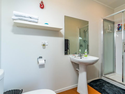 Cheviot's Hideaway - Mangawhai Heads Holiday Home - Accommodation New Zealand 3