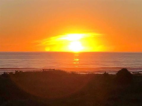 Coastal Condo - Accommodation New Zealand 0