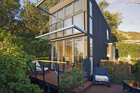 Coastal Getaway Apartment - Accommodation New Zealand 0