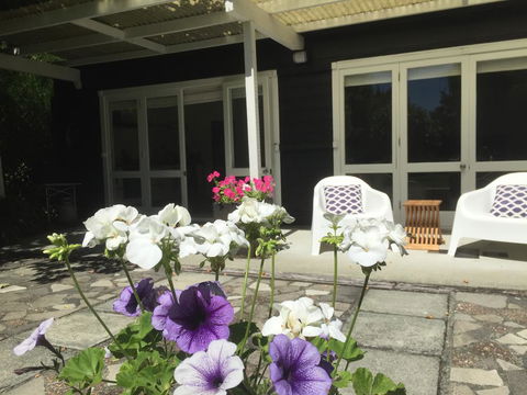 Columbus Cottage At 144 On Jones - Accommodation New Zealand 1