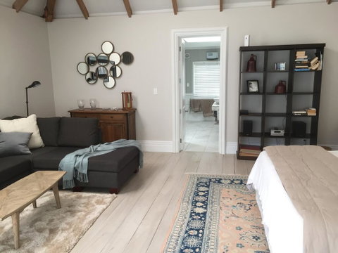 Columbus Suite At 144 On Jones - Accommodation New Zealand 2