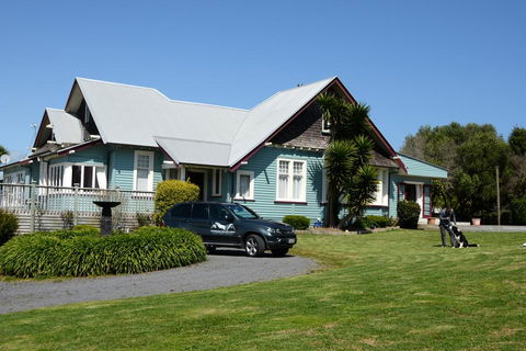 Connemara Country Lodge - Accommodation New Zealand 0