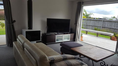 Cosy Mangawhai House - Accommodation New Zealand 3