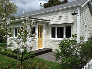 Country Bliss Cottage