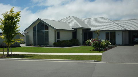 Courtenay B & B - Accommodation New Zealand 0