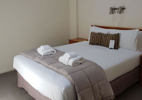 Courtenay Village - Accommodation New Zealand 0