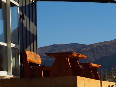 Cromwell Safari Bach - Accommodation New Zealand 3