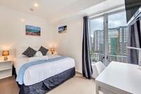 Cute studio in the city with a desk l Free WIFI