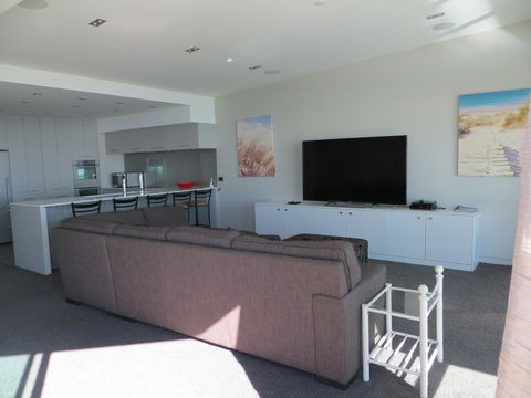 Cutterscove Resort Apartments - Accommodation New Zealand 3