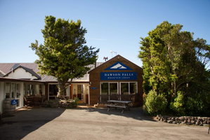 Dawson Falls Mountain Lodge
