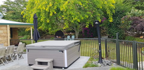 Deloraine Stone Cottage - Accommodation New Zealand 1