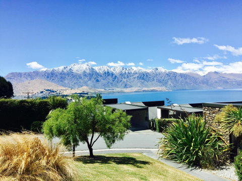 Distinctive Alpine Meadows - Accommodation New Zealand 0