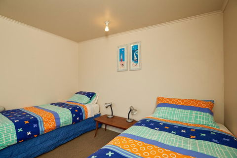 Dolphin Lodge - Accommodation New Zealand 3