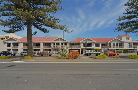 Edgewater Motor Lodge - Accommodation New Zealand 1