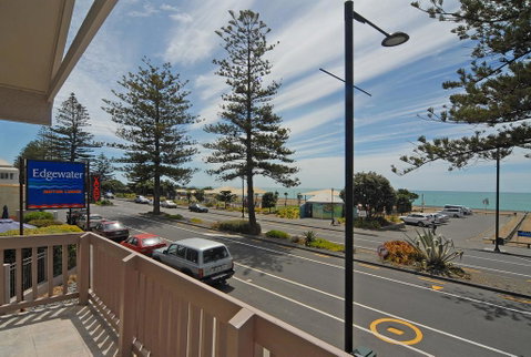 Edgewater Motor Lodge - Accommodation New Zealand 2