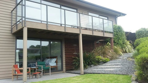 Executive Home - Accommodation New Zealand 1