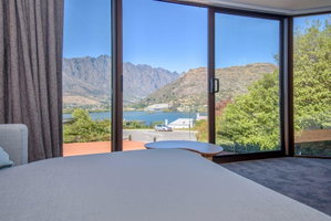 Family Cottage with Stunning Views Pet Friendly