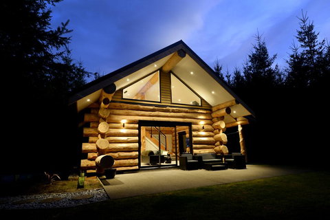Fantail Lodge - Accommodation New Zealand 0