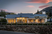 Faulks Terrace - Sleeps 6 - Lake  Mountain Views - Walk To Town