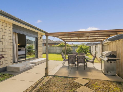 FiveO On 5 - Whitianga Holiday Home - Accommodation New Zealand 2